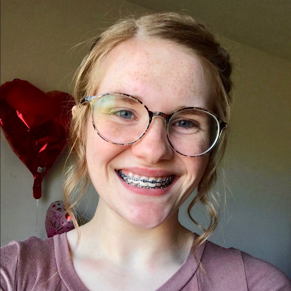 Meet your Posher, Lauren